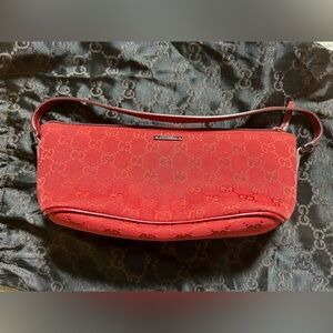 Authentic Gucci Boat Pochette In Red